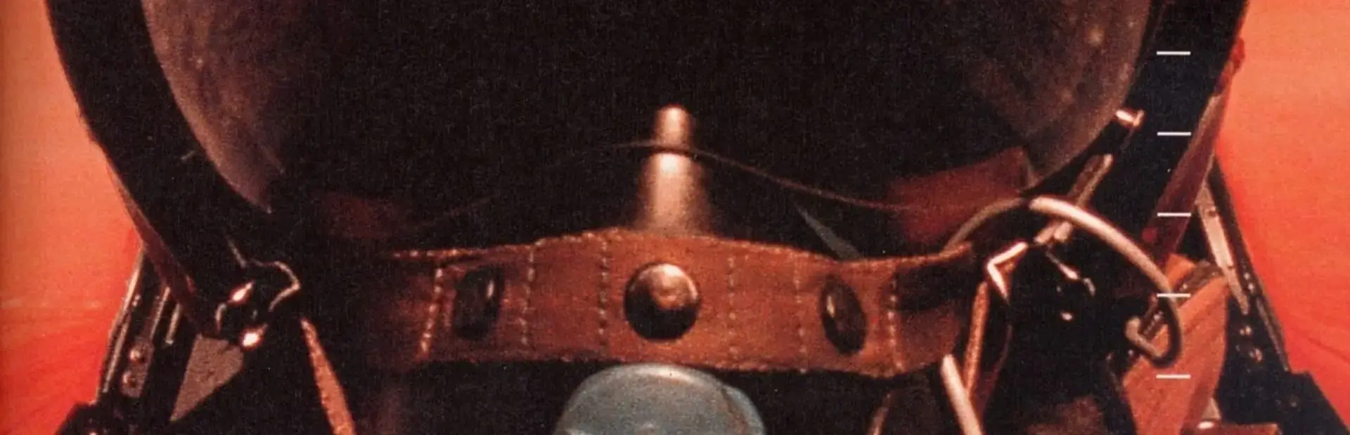 Knife Edge: Nose Gunner background
