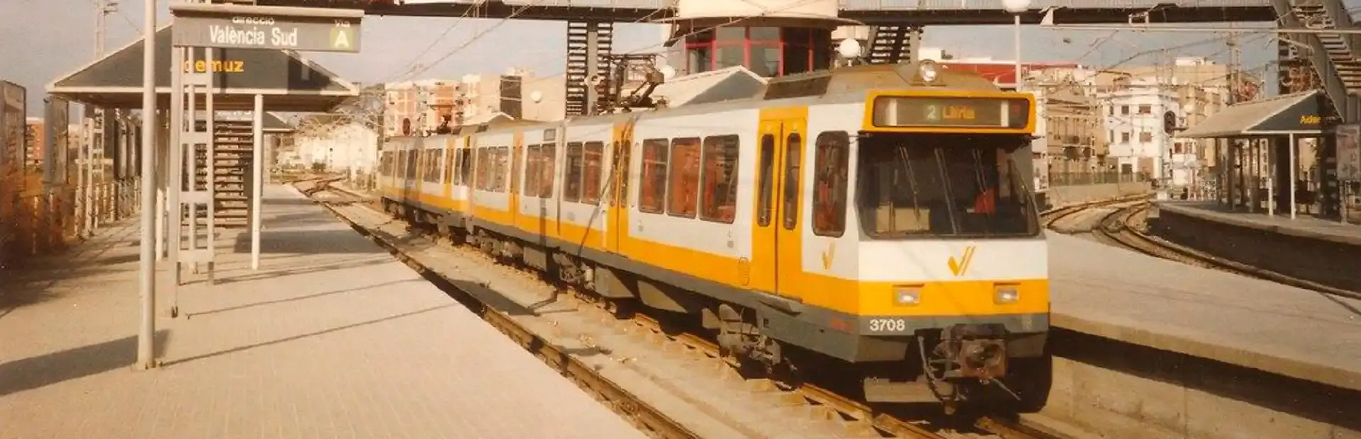 Train Simulator: Seibu Tetsudou Shinjuku-sen Shin-2000 10000-kei background